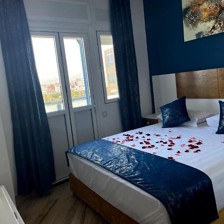 Hostal Mh Borj Мартиль Экстерьер фото