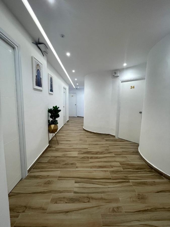 Hostal Mh Borj Мартиль Экстерьер фото