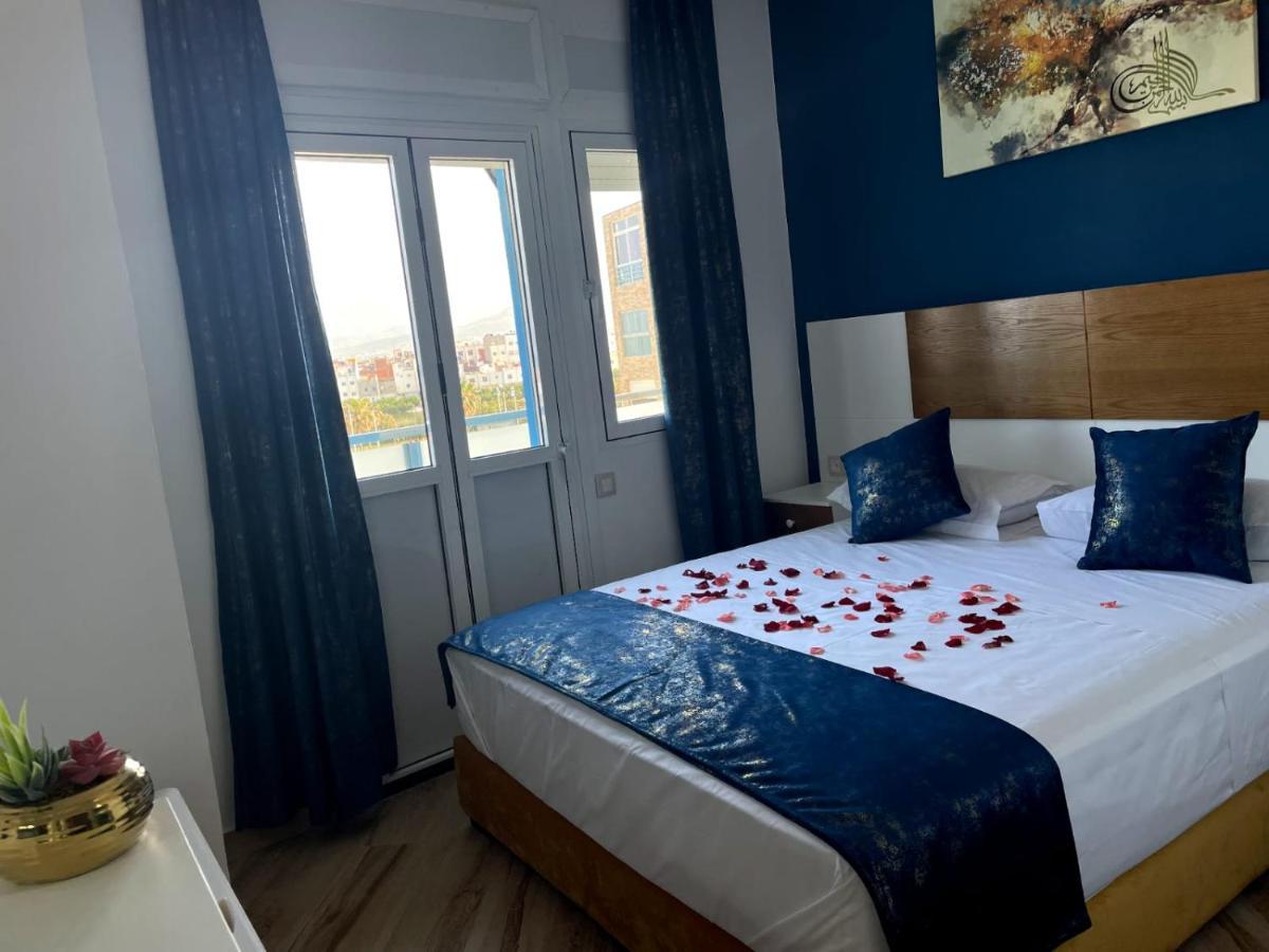 Hostal Mh Borj Мартиль Экстерьер фото